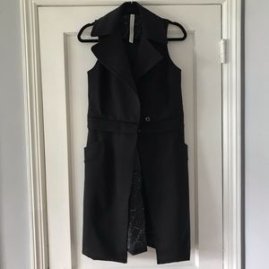 Lululemon Black 2in1 Trench Vest